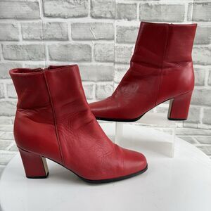 Classique VINTAGE Women's Size 8 Red Leather Block Heel Ankle Zip Classic Boots
